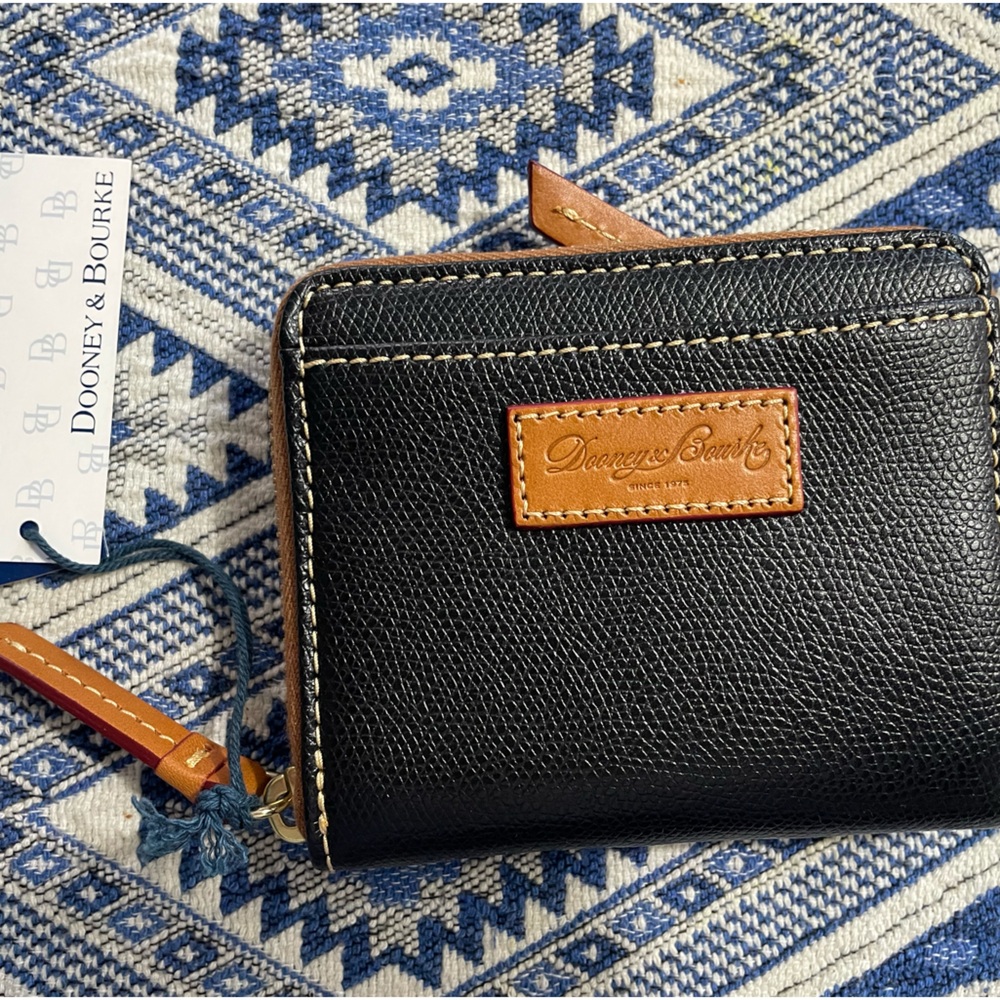 Pebble Grain Medium Zip Around Wallet Black and Tan